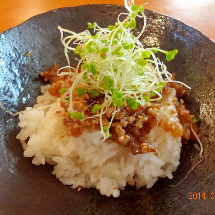 大好評なしぐれ煮丼